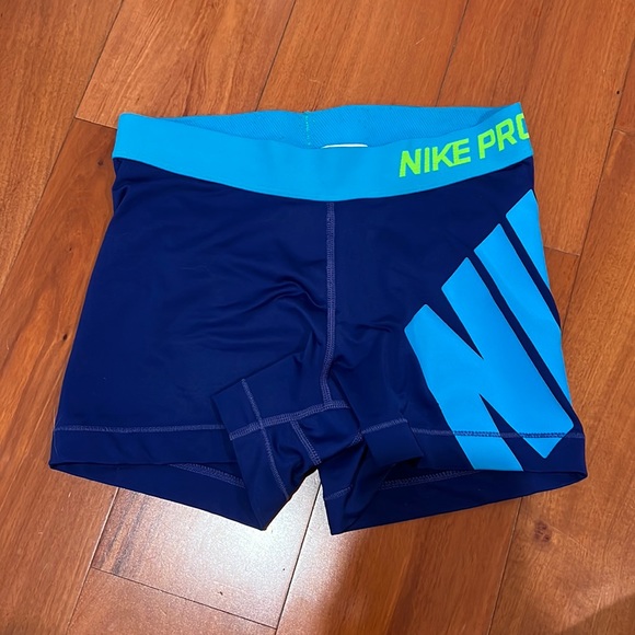 Womens Nike pro shorts, size small, blue - Picture 1 of 4